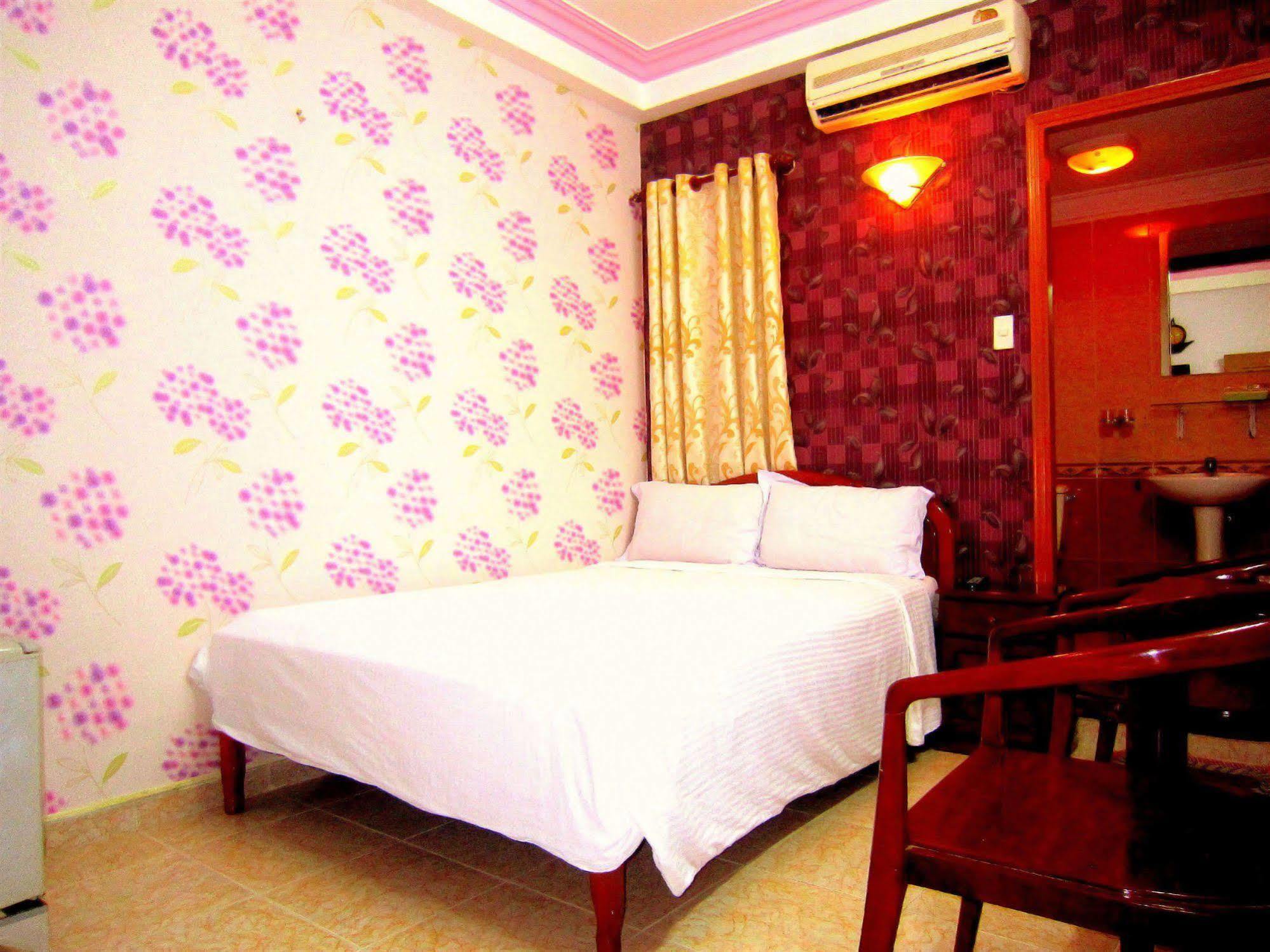Thuy Tien Hotel Thành Pho Ho Chí Minh Esterno foto
